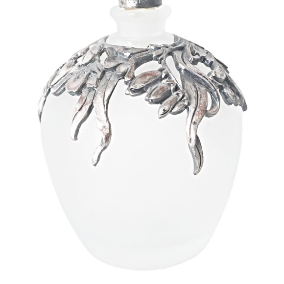 2 Vintage Glass & Pewter Perfume Bottles Winged Cherub Topper Glass - Picture 3 of 10